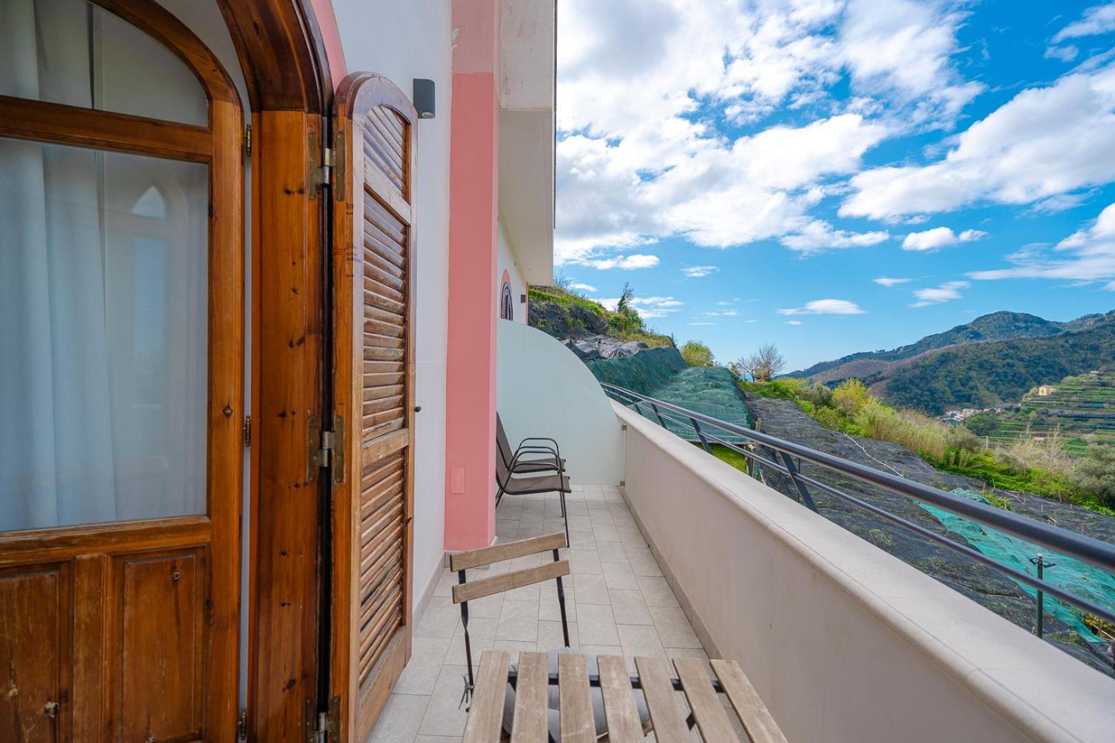 Tra I Monti Bed & Breakfast Tramonti Dış mekan fotoğraf